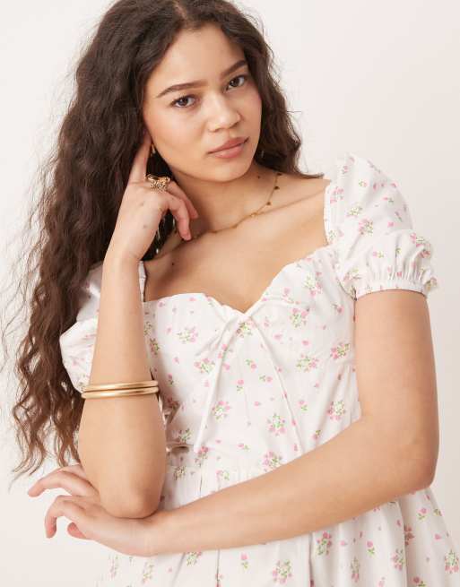 Glamorous - Vestito corto milkmaid con maniche a sbuffo a fiorellini rosa, 2 di 4