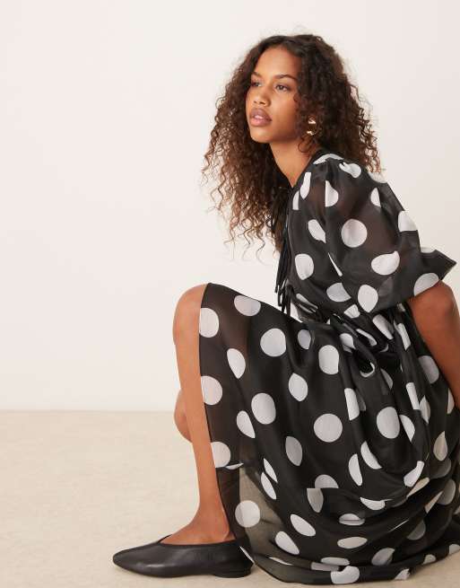 Glamorous Vestito grembiule nero a pois bianchi con maniche a sbuffo ASOS