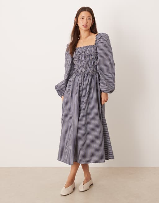 Glamorous - Vestito lungo a maniche lunghe a righe color marrone e blu navy con arricciature