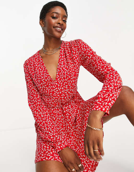 Glamorous - Vestito svasato allacciato in vita rosso a fiorellini