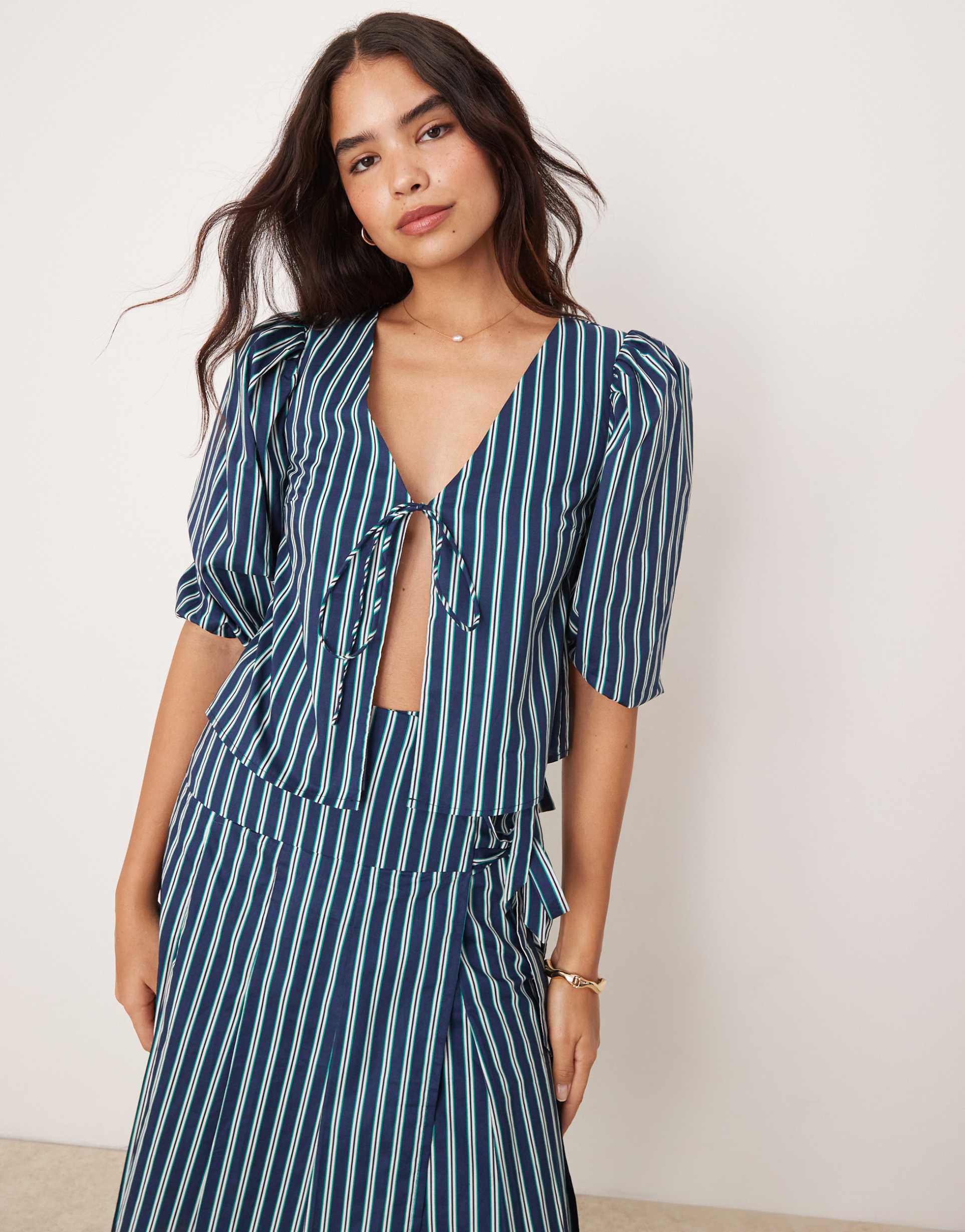 glamorous volume sleeve blouse with tie front in green stripe - part of a set
