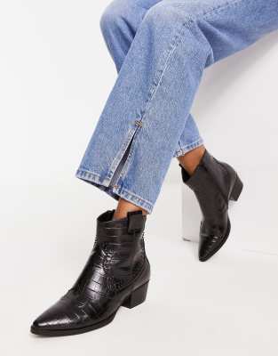 Glamorous Glamorous western ankle boots in black croc