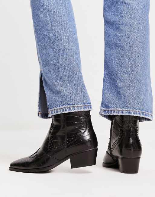 Ankle croc outlet boots