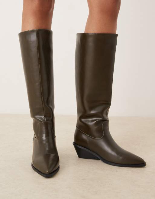 Glamorous western knee boots in khaki