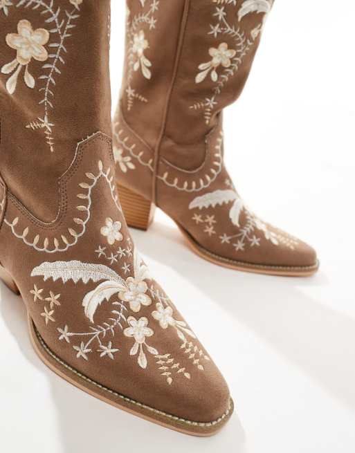 Glamorous Wide Fit – Bestickte Westernstiefel in Hellbraun, 2 von 4