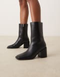 [Glamorous Wide Fit] Glamorous Wide Fit block heel square toe boots in black 41 Black pu