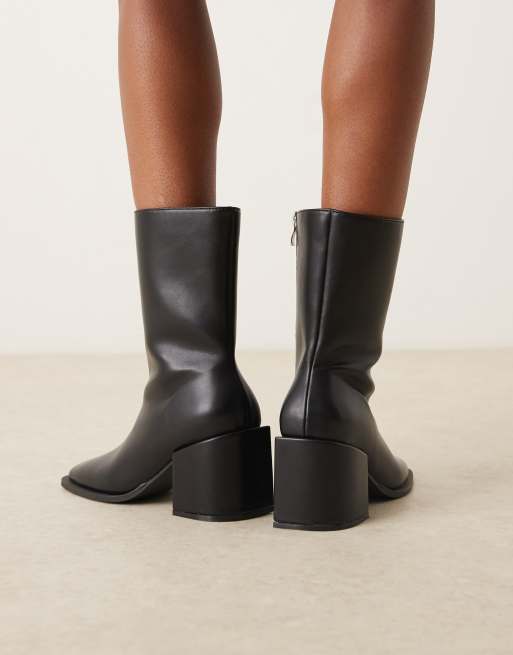 Glamorous Wide Fit block heel square toe boots in black, 3 of 4
