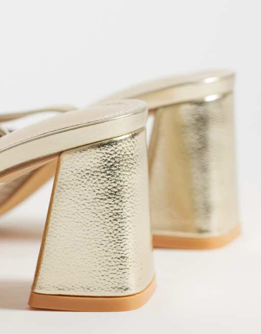 Glamorous Wide Fit block heeled sandals with bow in gold, 4 of 4