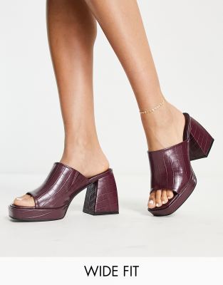 Glamorous Wide Fit Glamorous Wide Fit chunky croc mules in burgundy-Red