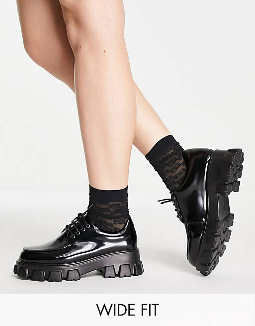  Flat Shoes/Glamorous Wide Fit chunky lace up shoes in black 
