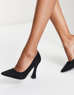 black wide fit court heels