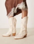 [Glamorous Wide Fit] Glamorous Wide Fit embroidered western knee boots in cream-White 37 CREAM MICRO