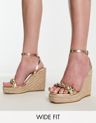 Glamorous Wide Fit - Espadrilles-Sandalen in Gold mit Keilabsatz, weite Passform-Goldfarben