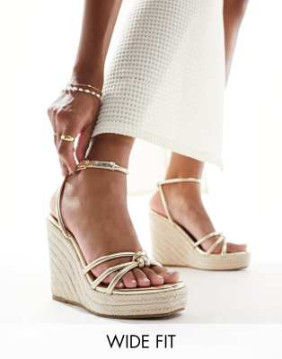 Glamorous Wide Fit - Espadrilles-Sandalen in Gold mit Keilabsatz, weite Passform-Goldfarben