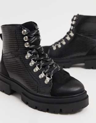 crocs wide fit