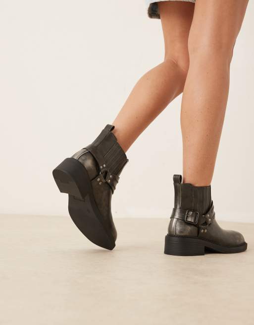 Glamorous Wide Fit harness low ankle boots in washed black, 2 of 4