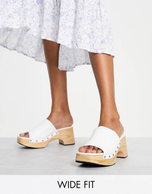 Glamorous Wide Fit - Klompsandalen met halfhoge hak in wit