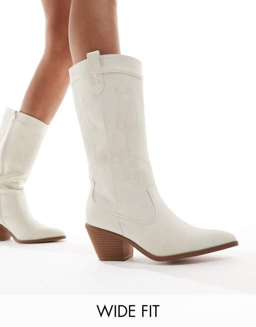Glamorous Wide Fit – Kniehohe Westernstiefel in Wollweiß