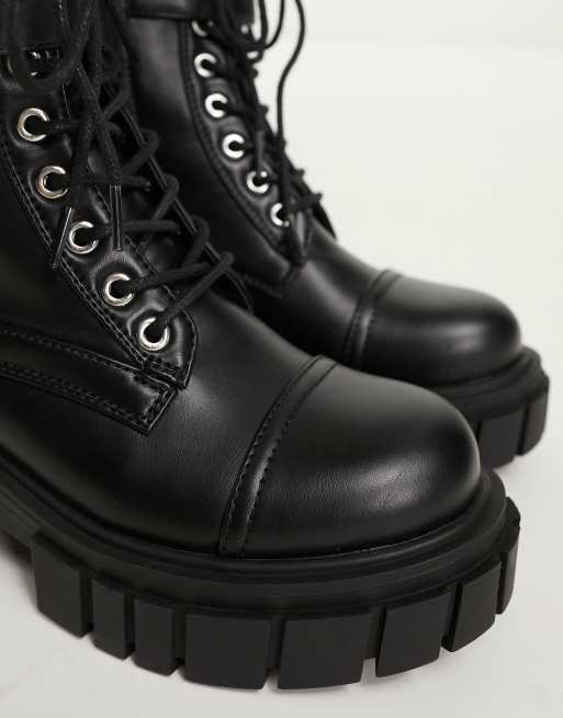 Glamorous Wide Fit – Knöchelhohe Combat-Stiefel in Schwarz mit dicker Sohle, weite Passform, 2 von 4