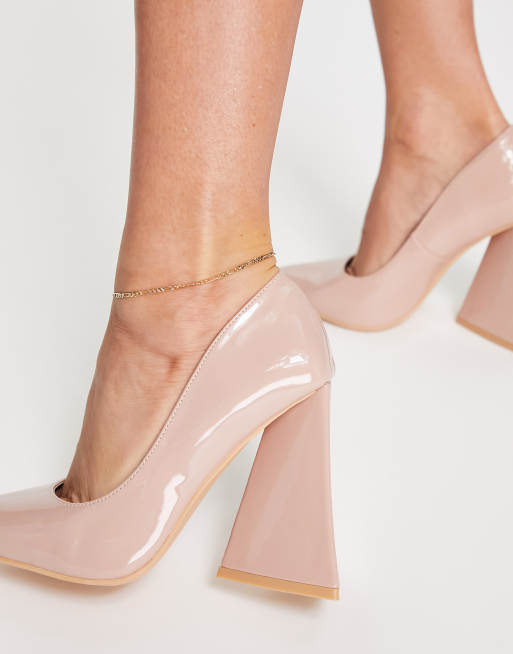 Glamorous Wide Fit – Pumps aus Lack in Beige mit Blockabsatz , 3 von 4