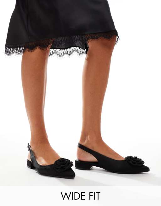 Glamorous Wide Fit - Scarpe basse a punta nere con cinturino posteriore e rosellina