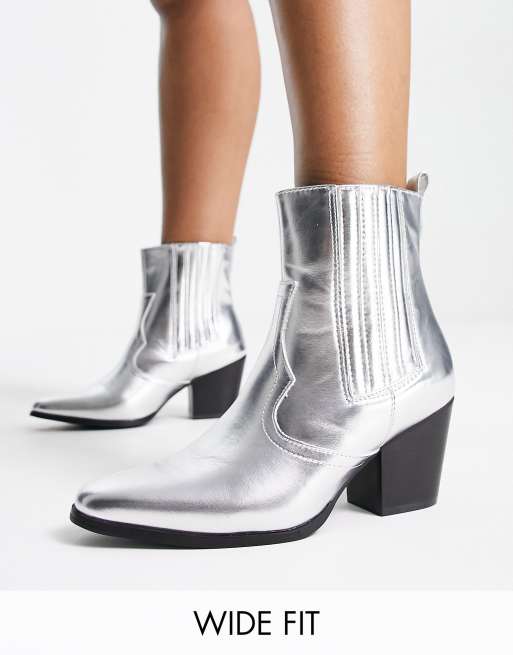 Glamorous Wide Fit – Silverfärgade ankelboots i cowboystil