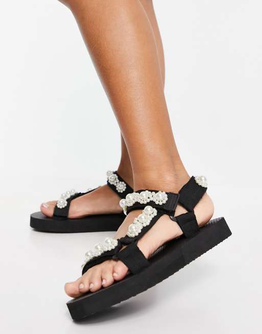 Sporty discount sandals uk