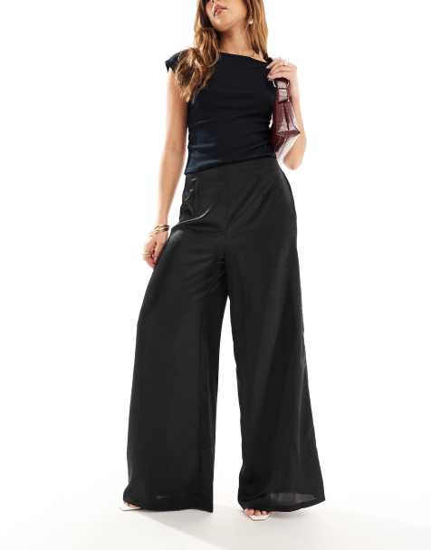 Glamorous wide leg trousers in black - view 1