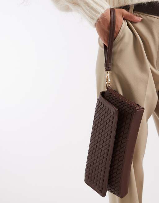 Glamorous woven clutch bag in dark brown, 4 of 4