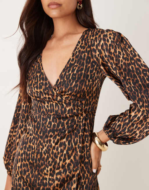 Glamorous Wrap mini-dress in brown leopard, 4 of 4