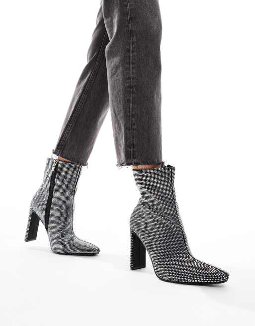 Glamorous – Zdobione srebrne buty do kostki na obcasie
