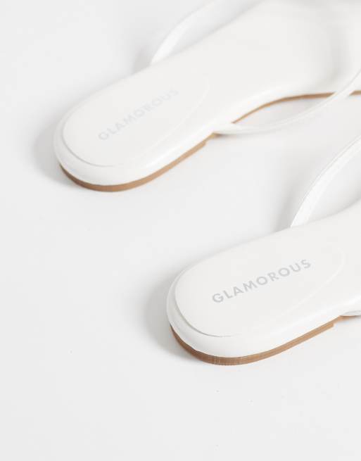 Glamorous – Zehenstegsandalen in Weiß, 3 von 4