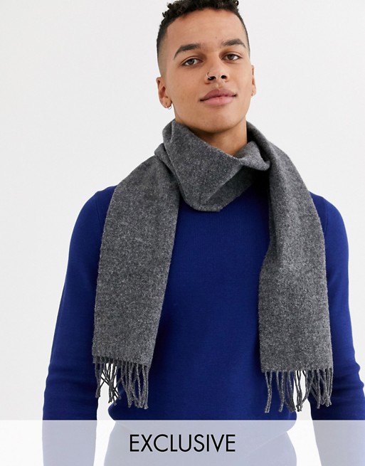 Glen Lossie lambswool scarf in grey