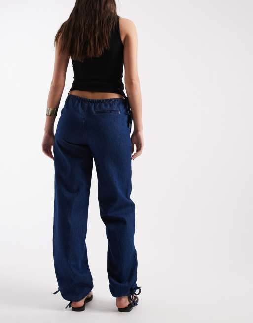 Globo azul añil de corte slim, talle bajo y pernera globo de ASOS DESIGN, 3 de 5