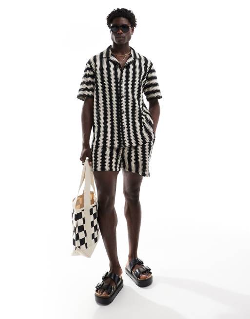 Goldsboro beach shorts in black and white