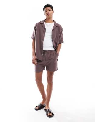 Goldsboro Goldsboro resort short in dark brown