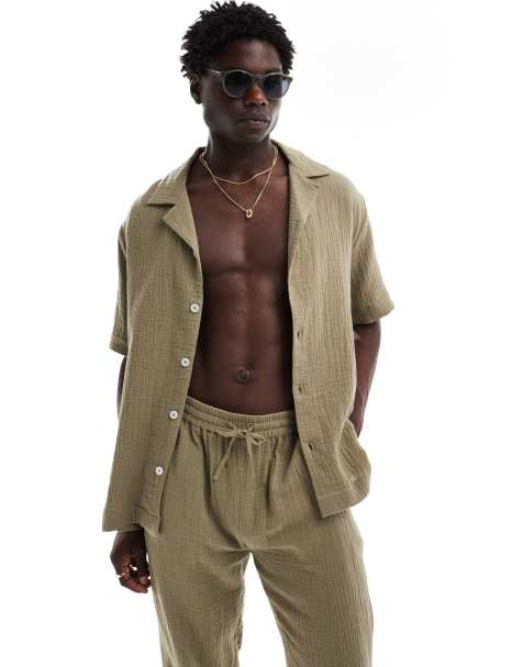 Goldsboro revere beach shirt in olive - view 1