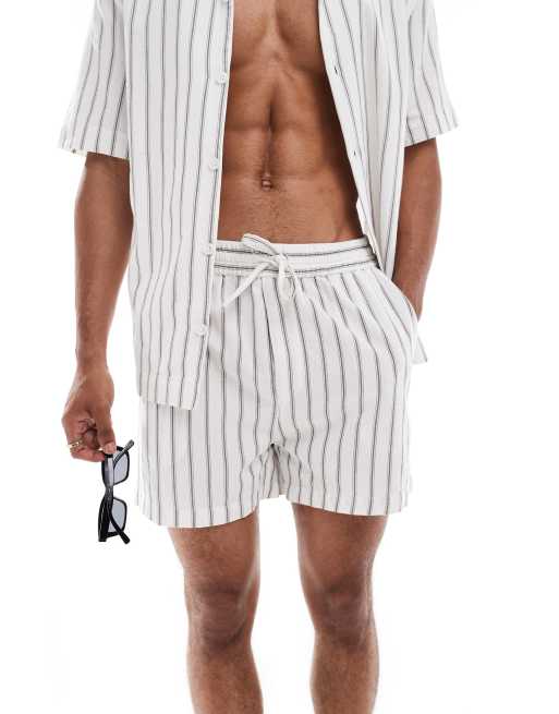 Goldsboro – Strand-Shorts in Cremeweiß mit Revers