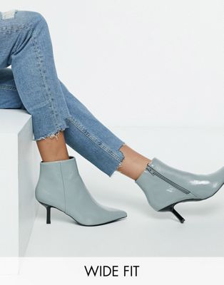 фото Голубые ботинки на широкую стопу на каблуке с острым носком asos design wide fit reunite-синий
