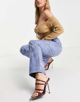 Голубые брюки из искусственной кожи под крокодила с V-образной линией талии спереди 4th & Reckless-Голубой