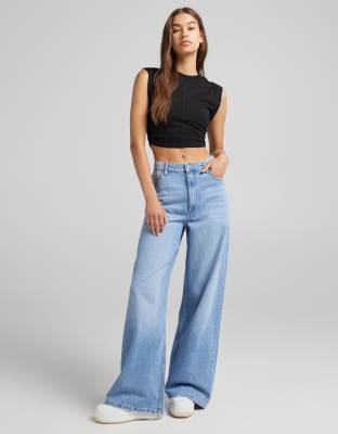 Светлые джинсы  Asos Голубые джинсы с очень широкими штанинами в стиле 90-х Bershka-Голубой