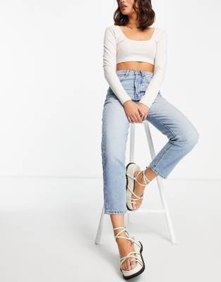   Asos Голубые выбеленные джинсы в винтажном стиле Stradivarius-Голубой