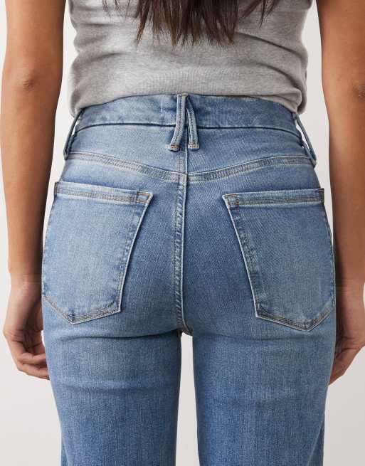 Good American always fits good leg straight fit jeans in medium-blue wash, 4 of 5