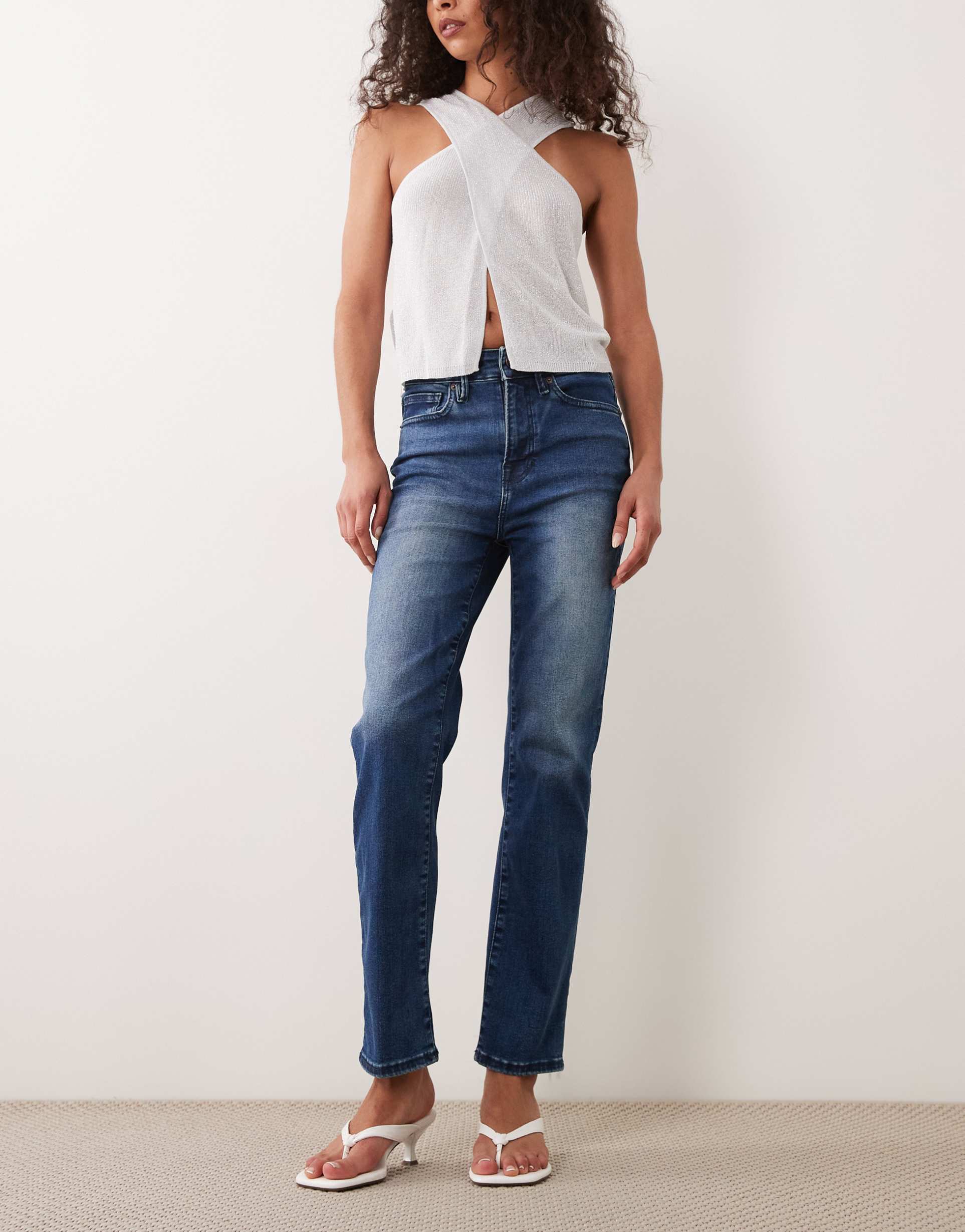 good american always fits good legs straight jeans in dark blue wash