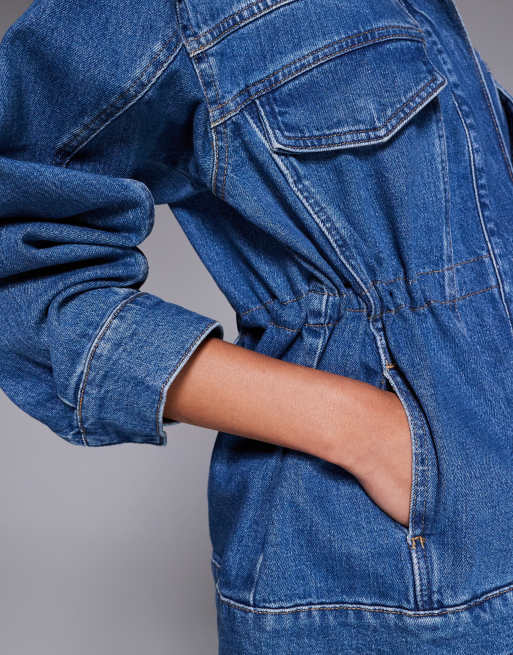 Good American barrel sleeve denim jacket in mid wash blue, 4 of 4