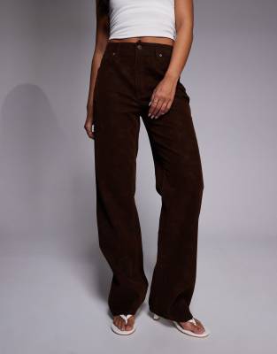 Good American - Better Than Suede Good True - Gerade geschnittene Hose in Kakaobraun-Brown