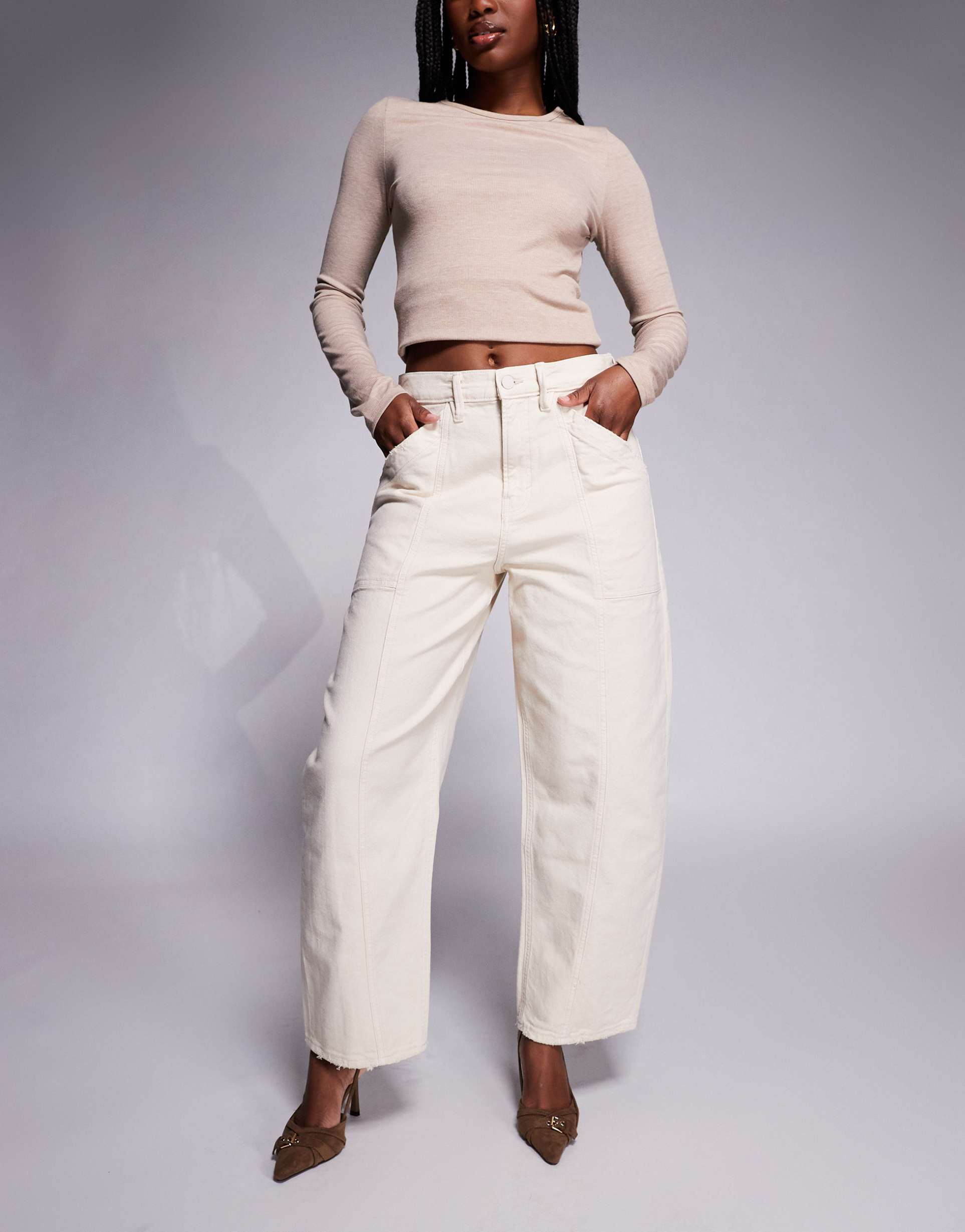 good american canvas cropped barrel leg pants in off white