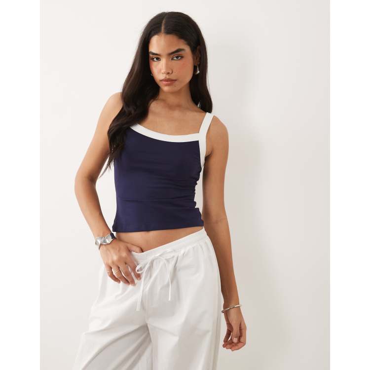 Good American contrast trim super stretch tank top in navy and