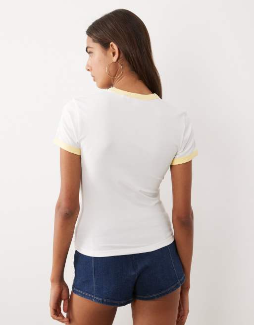 Good American cotton super stretch contrast detail baby ringer tee in white, 4 of 4