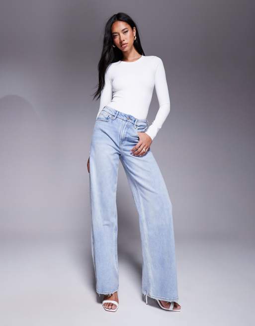 Good American crew neck long sleeve bodysuit in white, 4 of 4